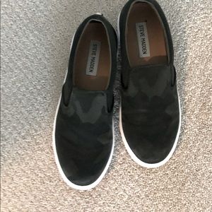 Steve Madden slip ons
